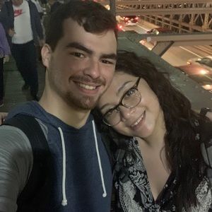 Meet your Posher, Guillermo